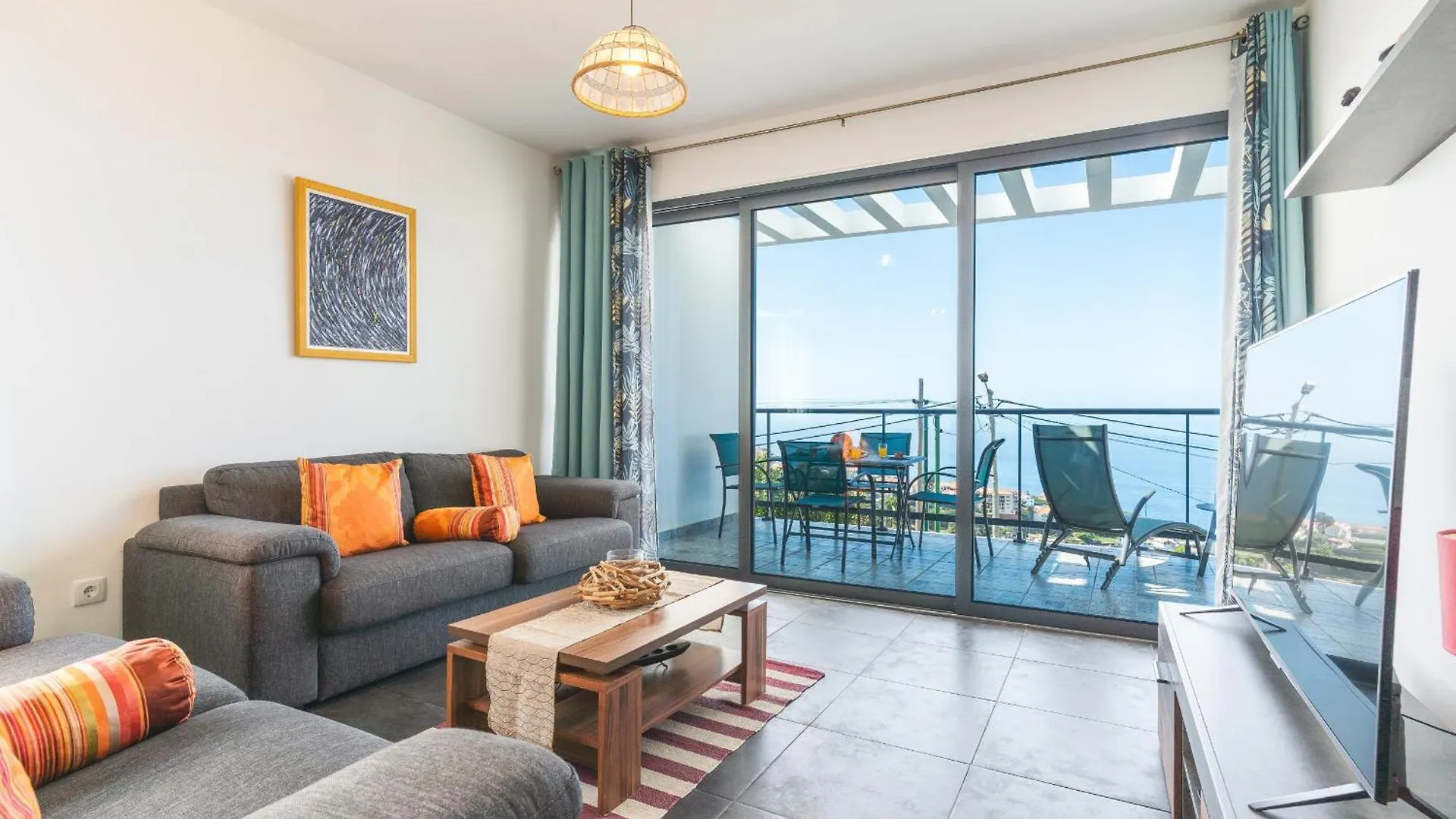 Casa Teixeira By Atlantic Holiday Estreito Da Calheta Lägenhet