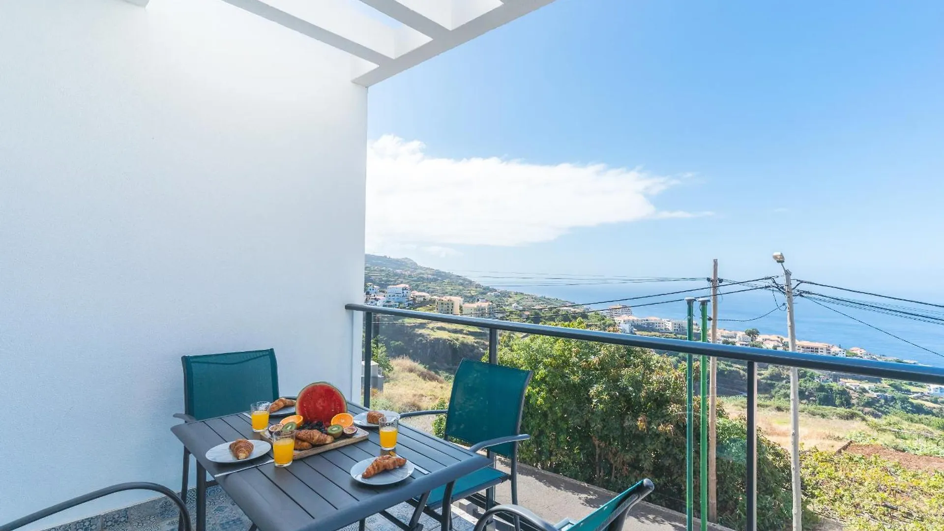 Casa Teixeira By Atlantic Holiday Estreito Da Calheta Portugal